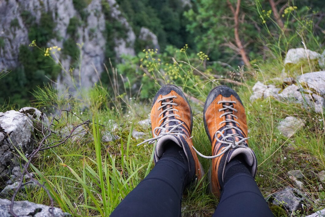 Jak dobrze dobrać obuwie trekkingowe dla kobiet – praktyczne porady